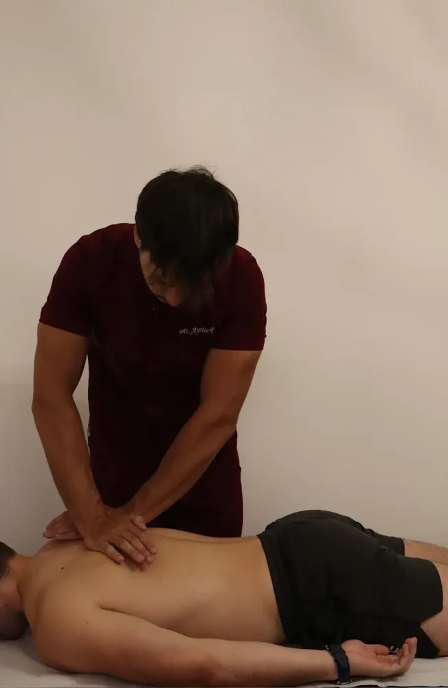 Tecniche dolci e indirette su una zona irritabile durante l'osteopatia a Balduina